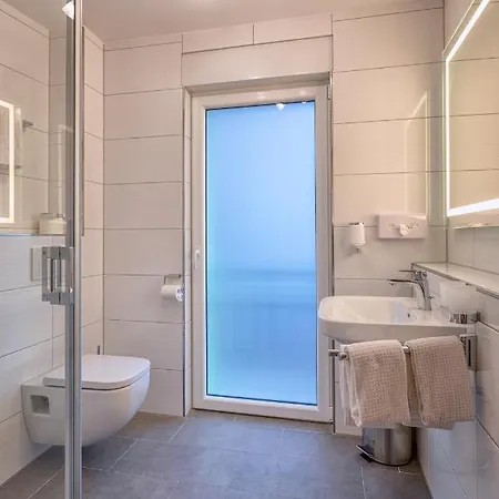 فندق-مطعم وينوز جيربيل 3* كوبلنس