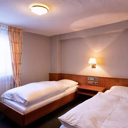 Hotel-restaurant Weinhaus Grebel 3*