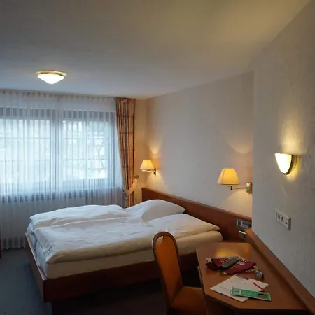 维恩豪斯格列伯餐厅酒店