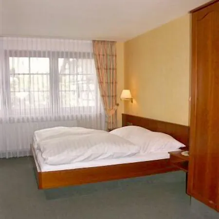 호텔 Hotel-restaurant Weinhaus Grebel