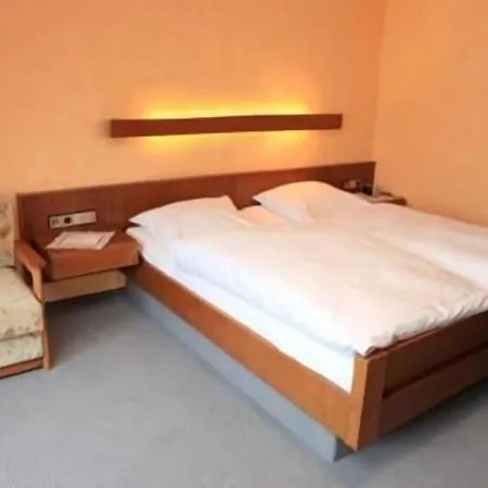 维恩豪斯格列伯餐厅酒店 酒店