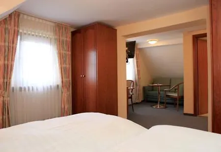 维恩豪斯格列伯餐厅酒店 酒店 3*