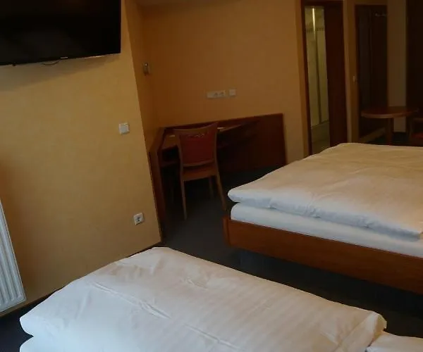 Отель Hotel-restaurant Weinhaus Grebel